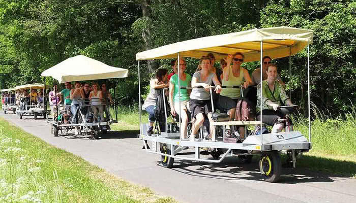 Ausflug mit dem Riesentandem oder Bierbike durch das Münsterland