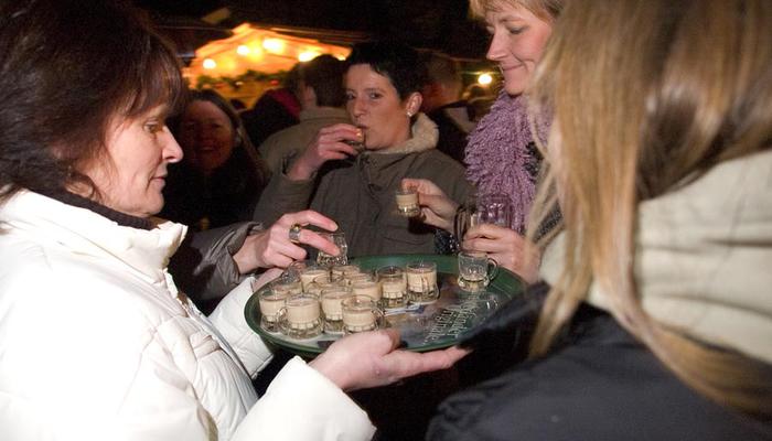 All inclusive Weihnachtsmarkt für Weihnachtsfeiern im Münster und in Osnabrück